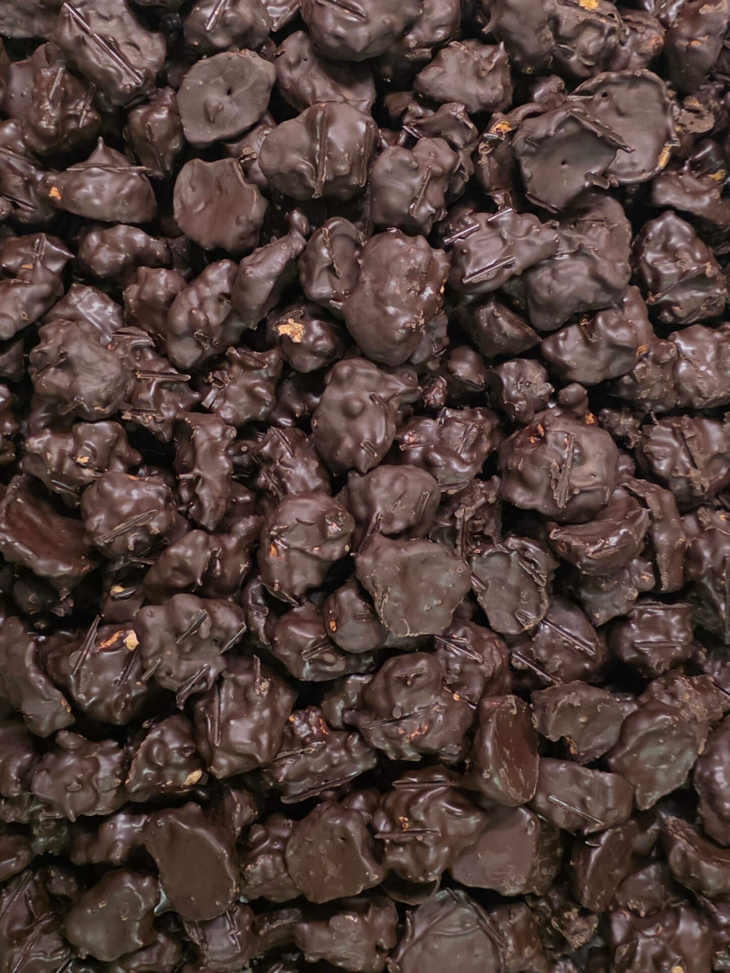 I Carugetti appena ghiacciati on il cioccolato in abbondanza, pronti da incartare